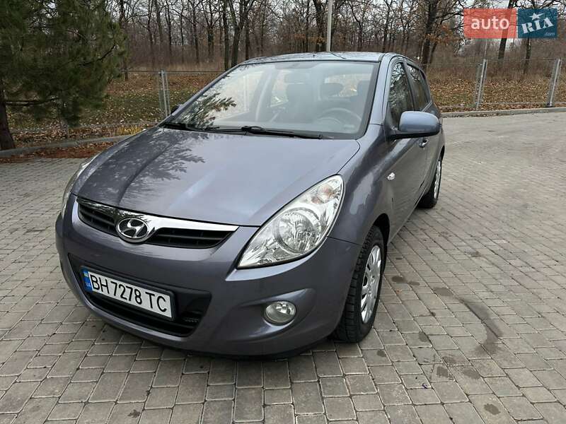 2012 hyundai i20