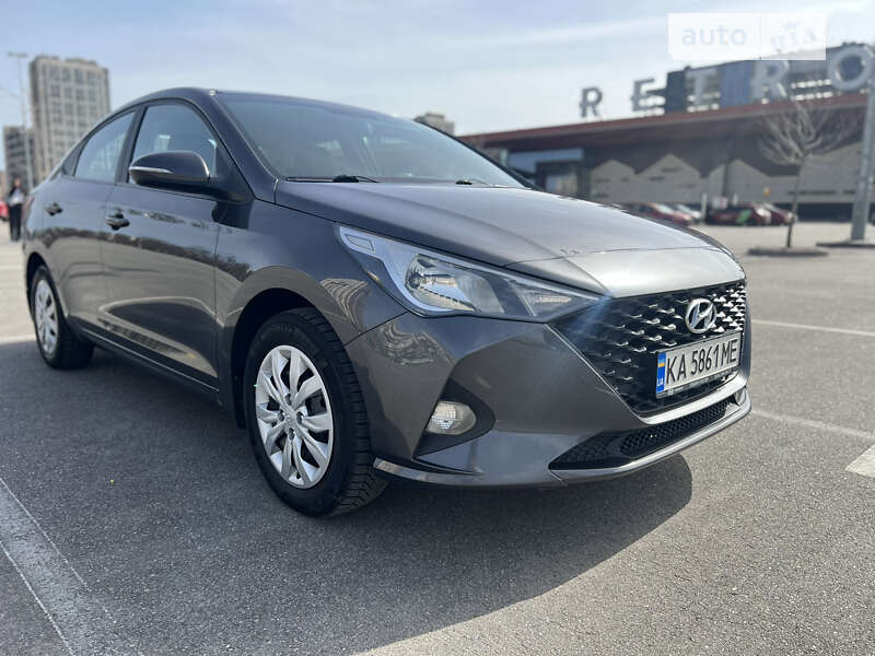 2020 hyundai accent