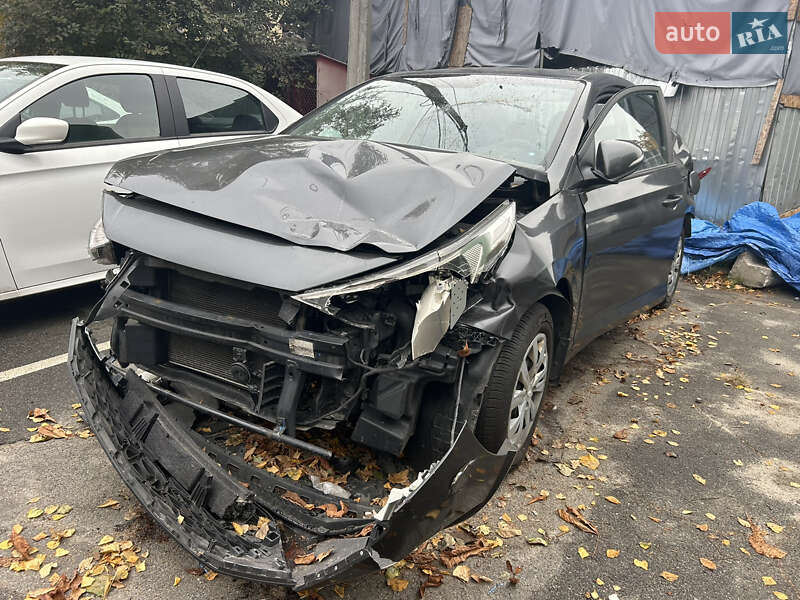 2021 hyundai accent