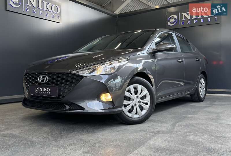 2021 hyundai accent