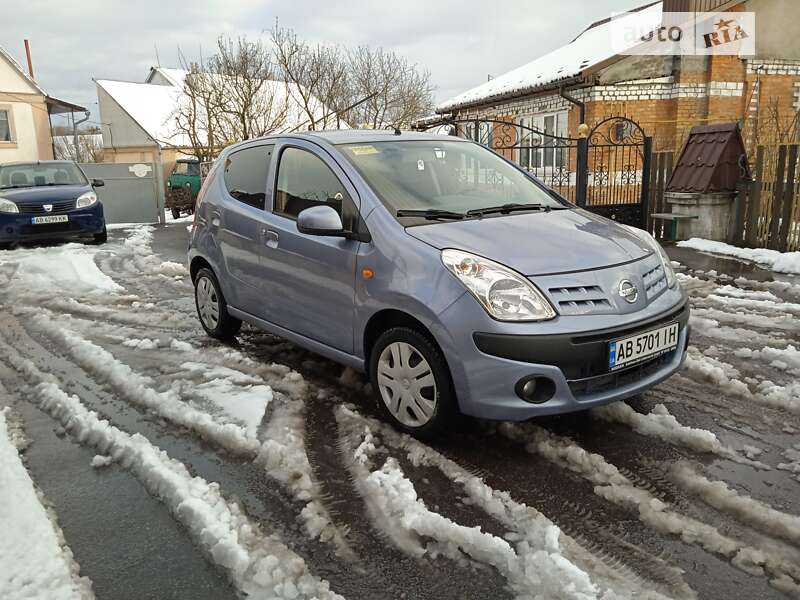 2009 nissan pixo