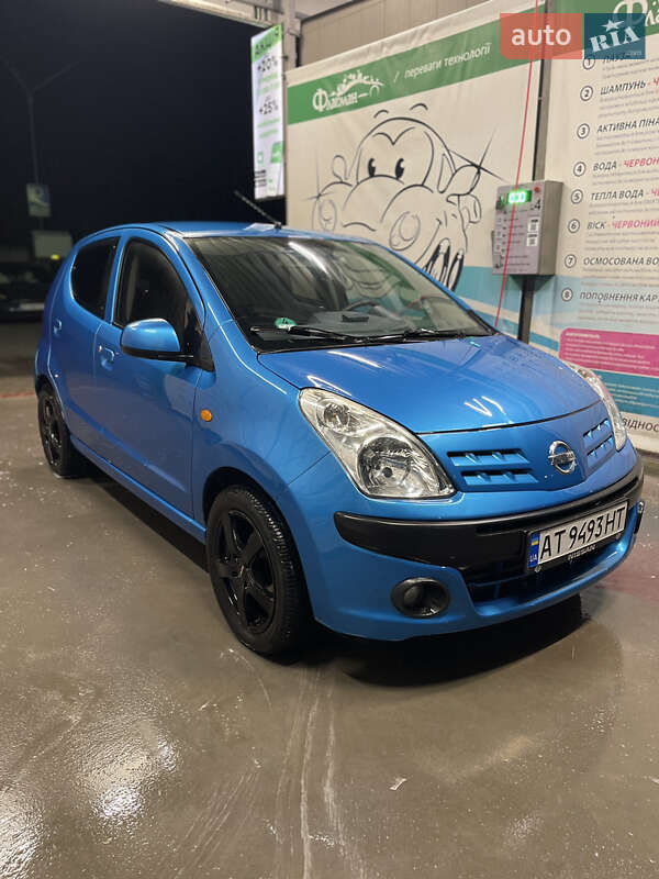 2009 nissan pixo