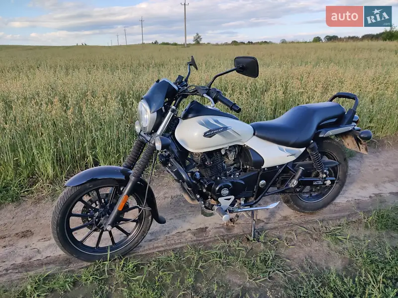 2020 bajaj avenger 220