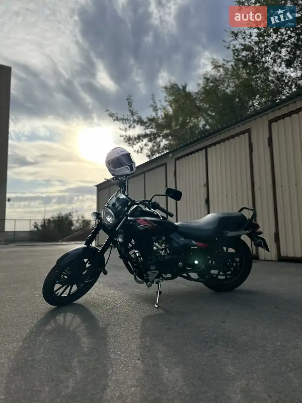 2019 bajaj avenger-220