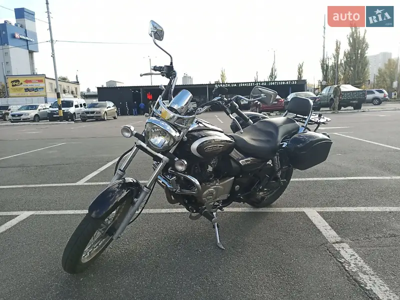 2019 bajaj avenger 220