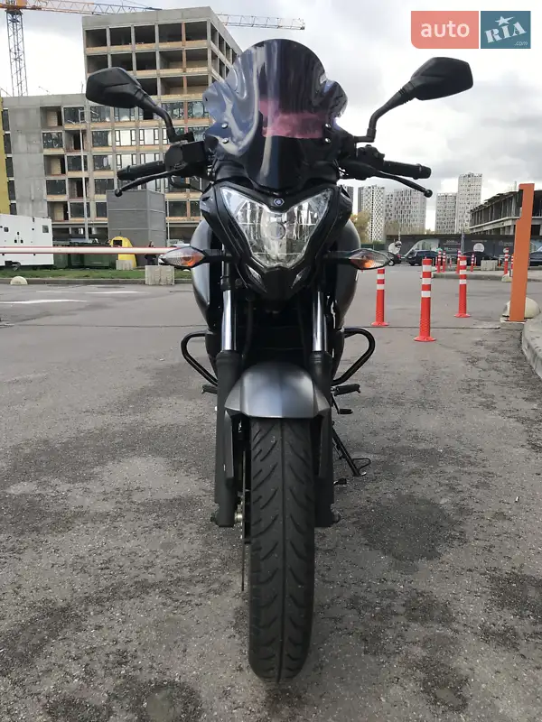 2019 bajaj pulsar-ns200