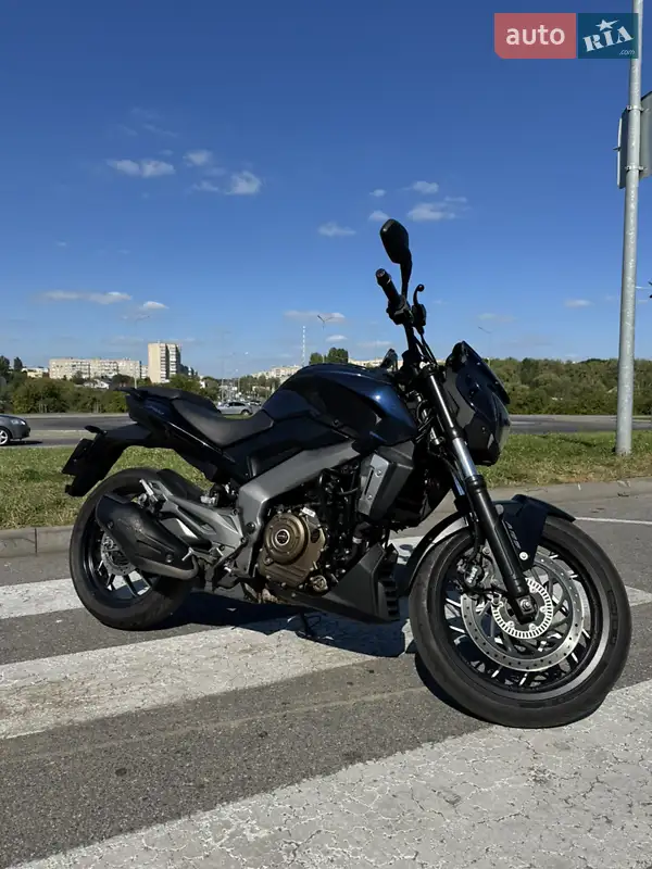 2018 bajaj dominar 400