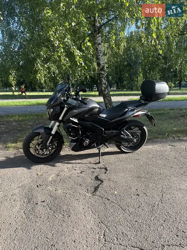 2023 bajaj dominar d 400