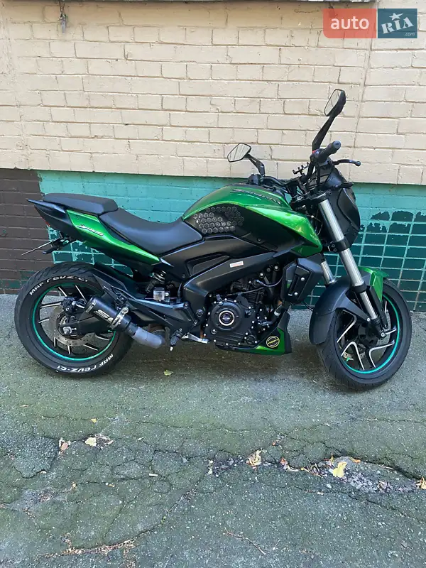 2021 bajaj dominar d 400