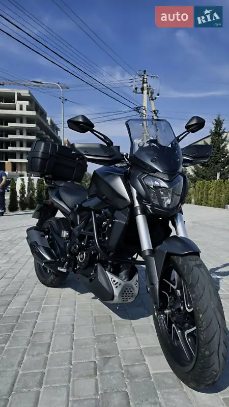 2023 bajaj dominar d 400