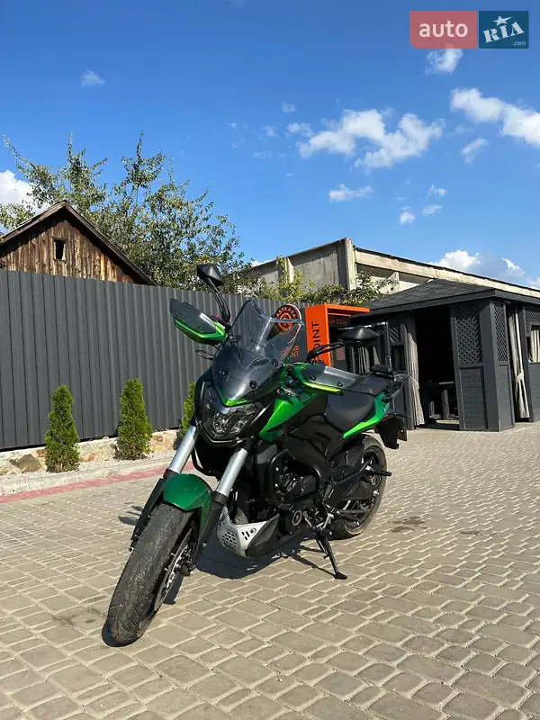 2023 bajaj dominar d 400