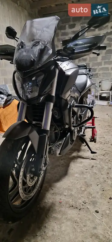 2023 bajaj dominar d 400