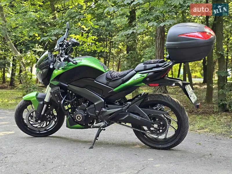 2020 bajaj dominar d 400