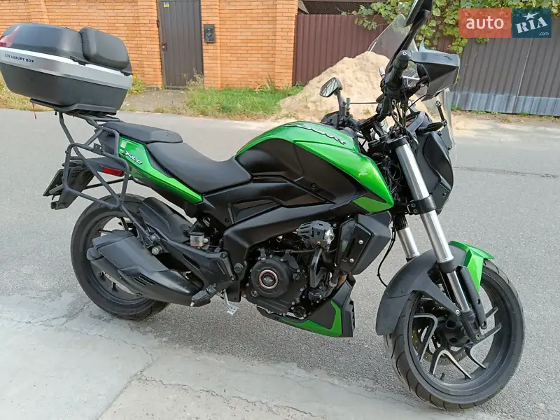 2020 bajaj dominar d 400