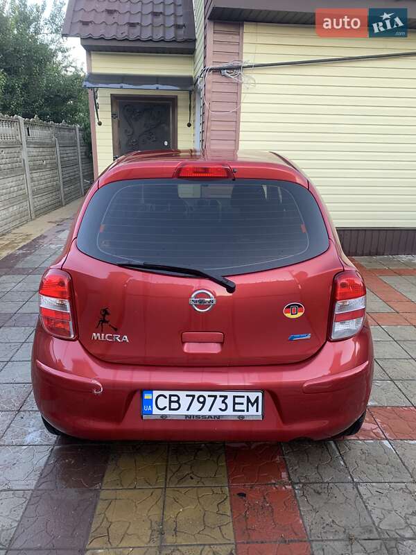 2011 nissan micra