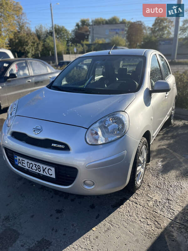 2011 nissan micra