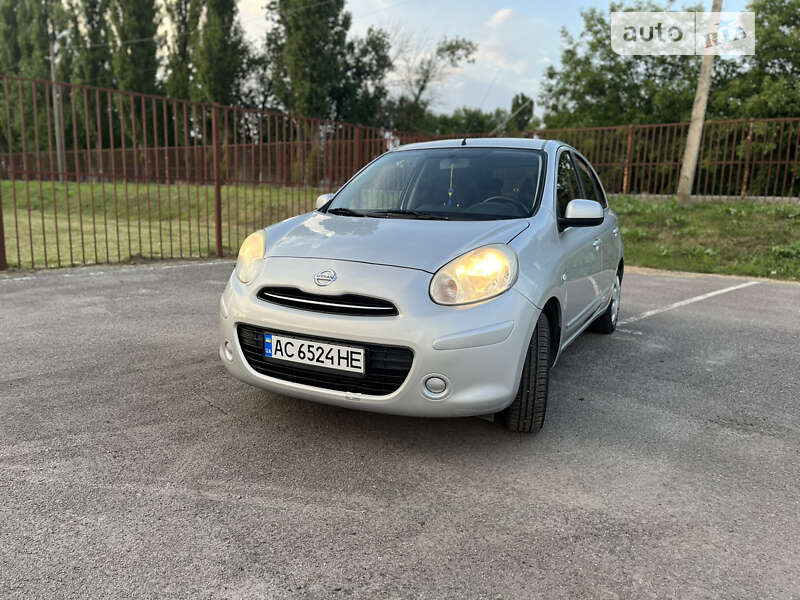 2011 nissan micra