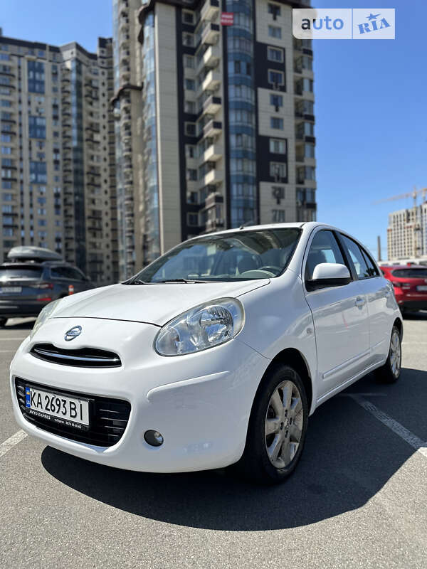 2011 nissan micra