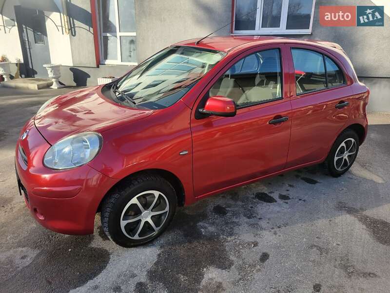 2013 nissan micra