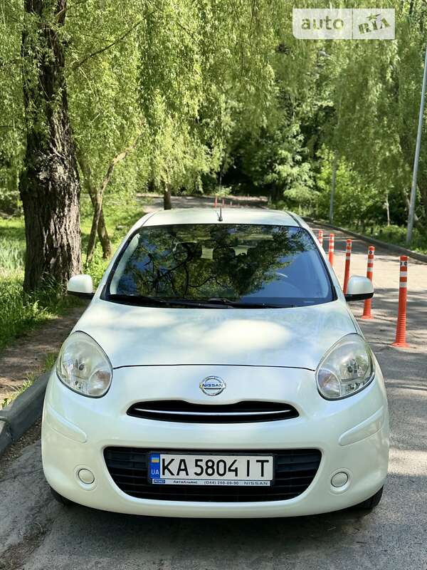 2013 nissan micra