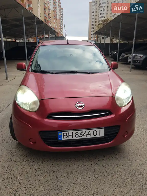 2013 nissan micra