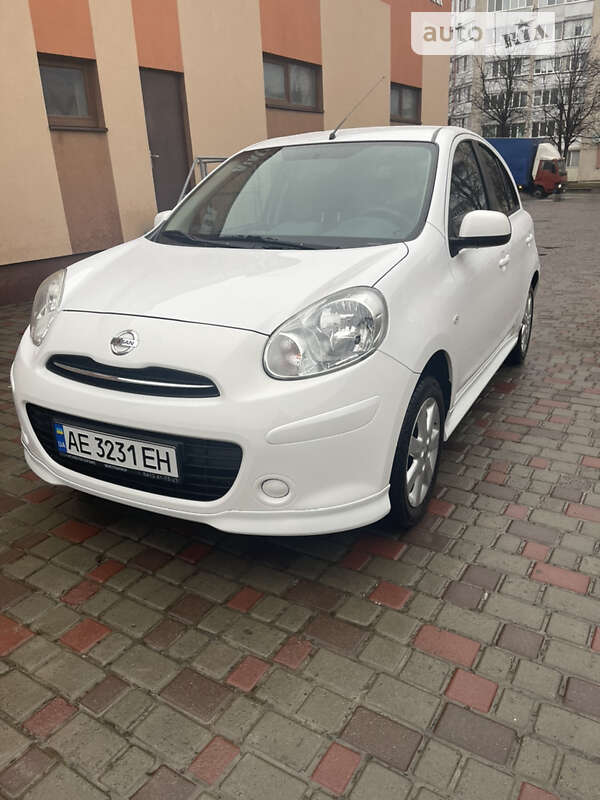 2013 nissan micra