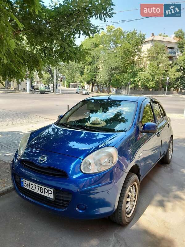 2013 nissan micra