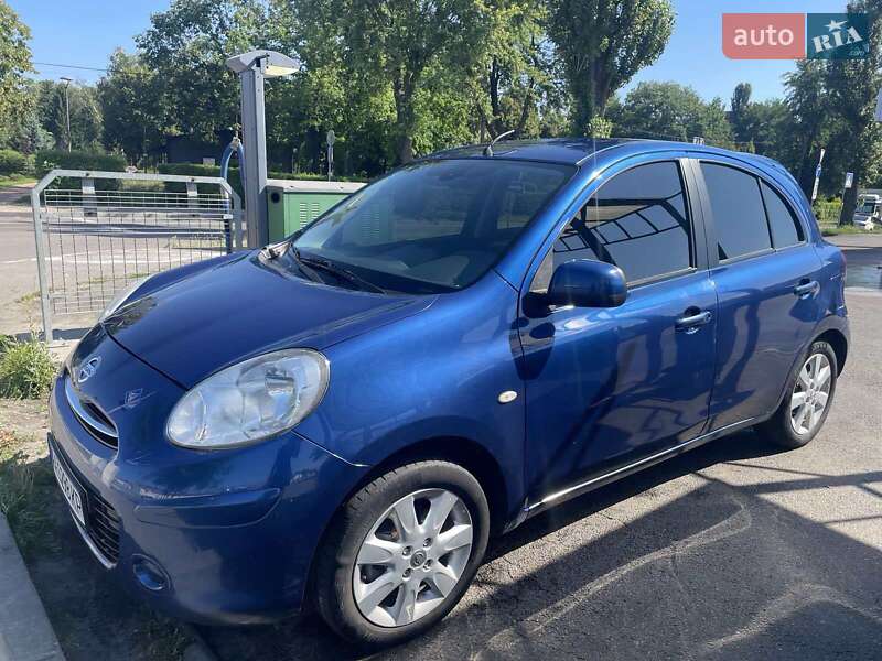 2013 nissan micra