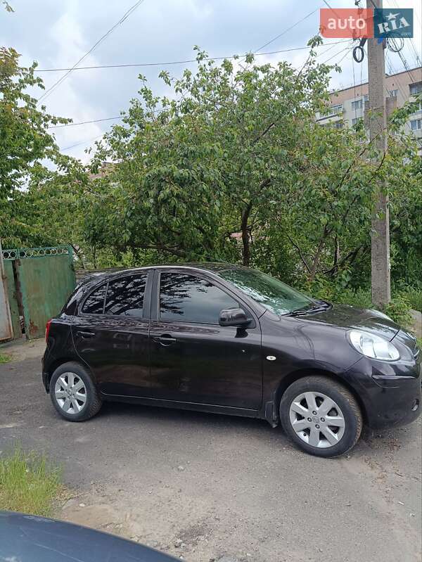 2014 nissan micra