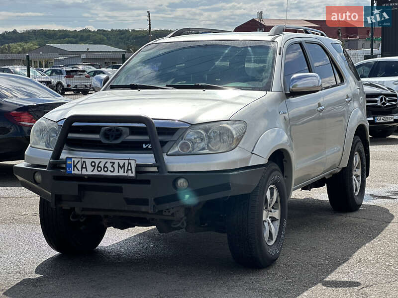 2007 toyota fortuner