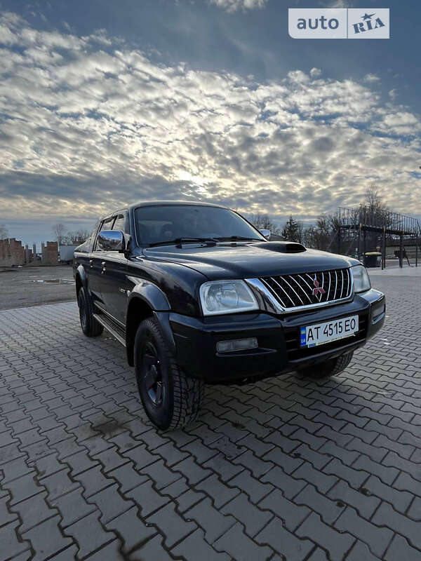 2004 mitsubishi l-200