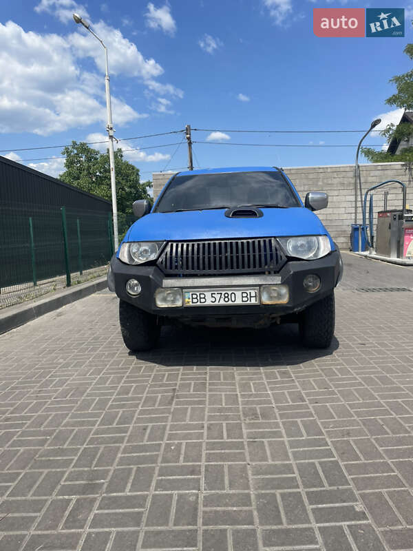 2006 mitsubishi l 200