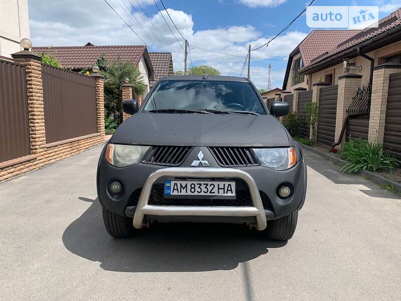 2007 mitsubishi l 200