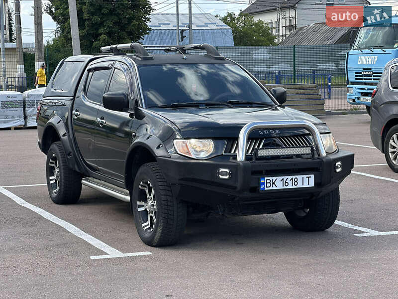 2007 mitsubishi l 200