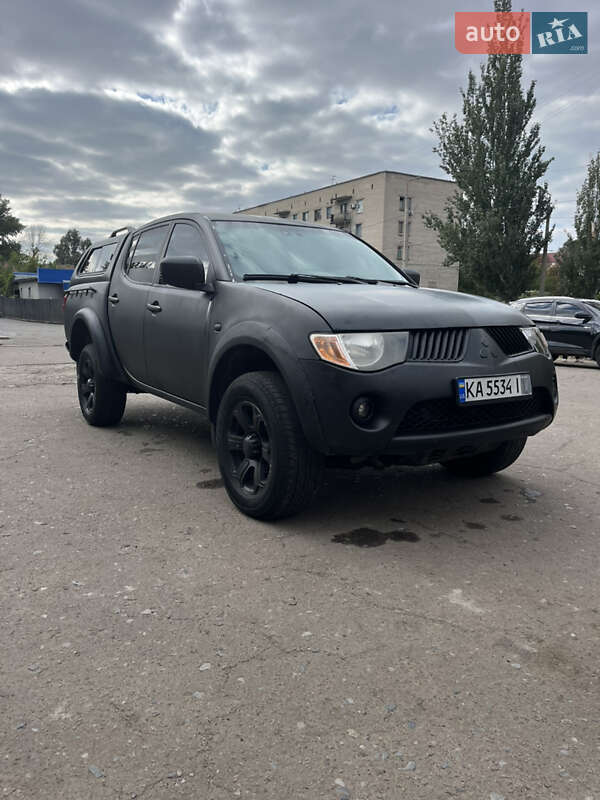 2007 mitsubishi l 200