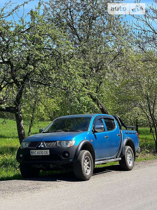 2008 mitsubishi l 200