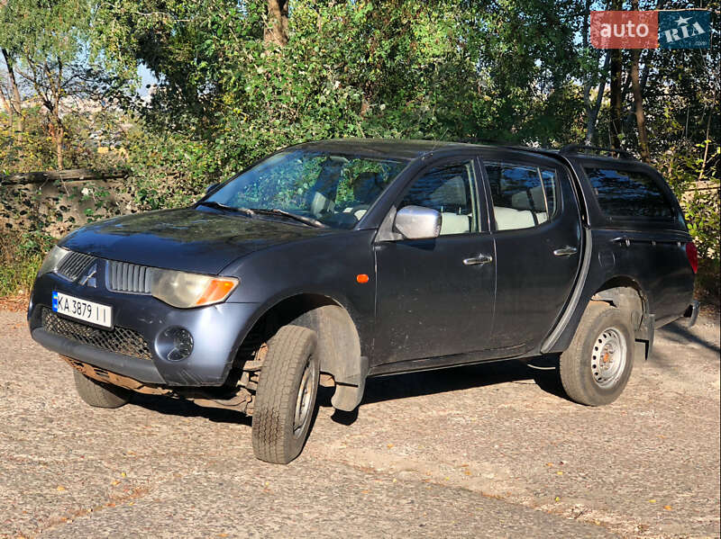 2007 mitsubishi l 200