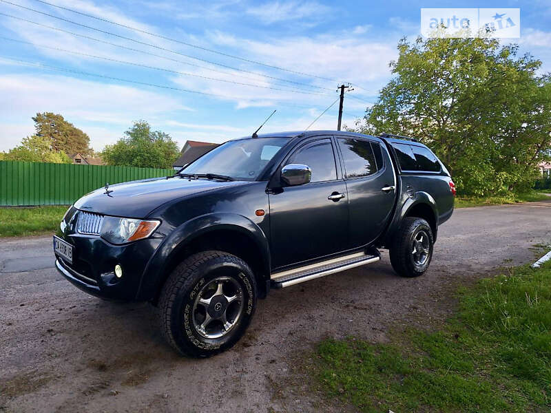 2008 mitsubishi l 200