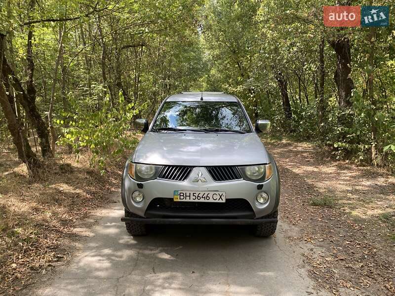 2008 mitsubishi l 200