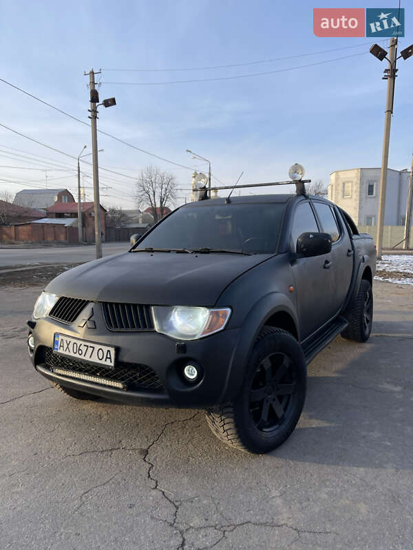 2008 mitsubishi l 200