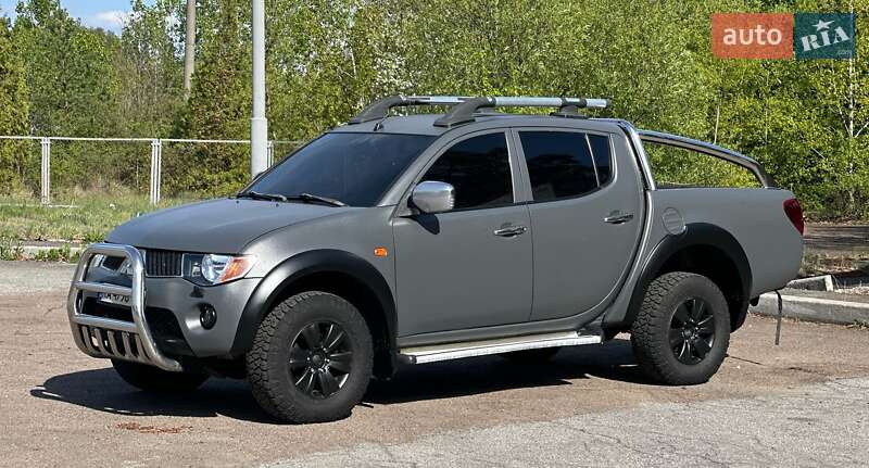 2008 mitsubishi l 200