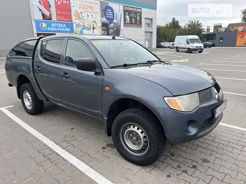 2008 mitsubishi l 200