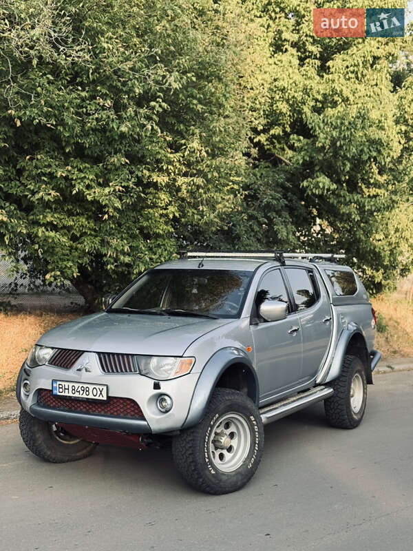 2008 mitsubishi l-200