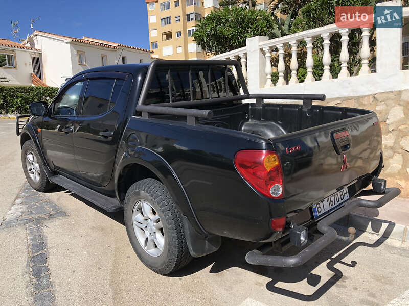 2008 mitsubishi l 200
