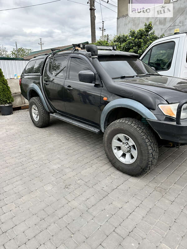 2008 mitsubishi l 200