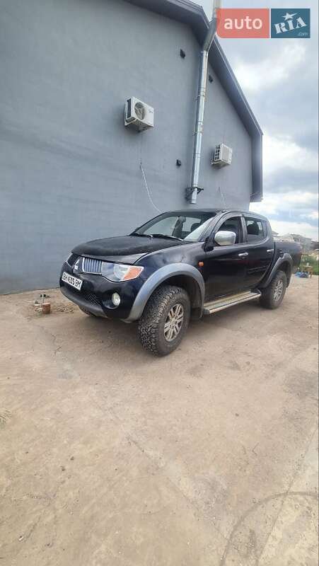 2007 mitsubishi l 200
