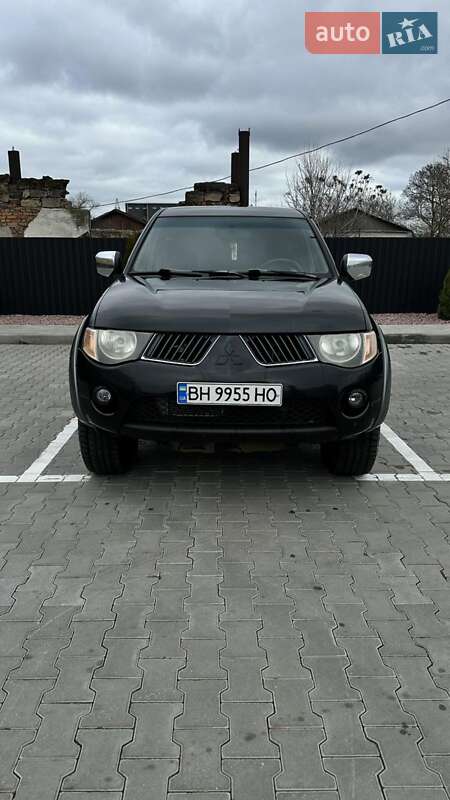 2008 mitsubishi l 200