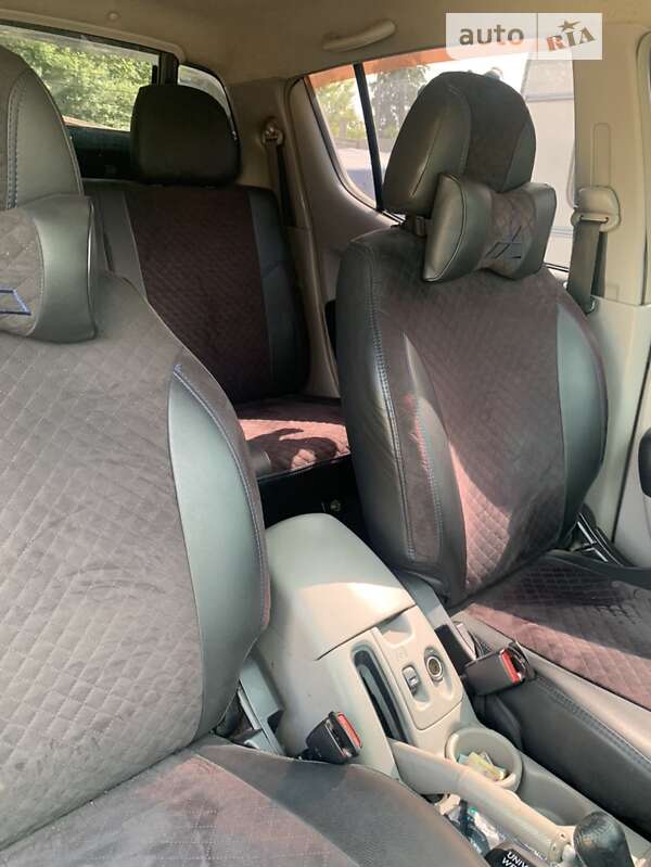 2008 mitsubishi l-200