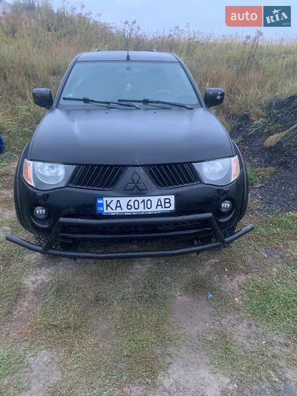 2007 mitsubishi l-200
