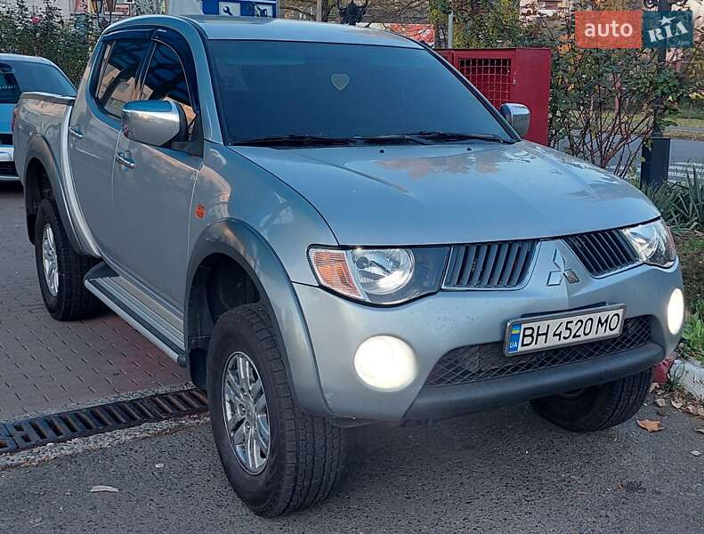 2008 mitsubishi l 200